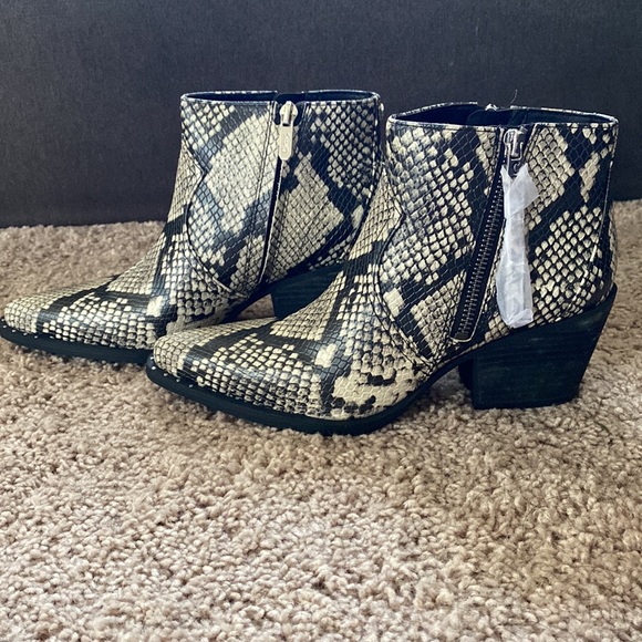Snake Ankle Boots - Picture 3 of 5